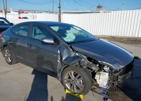 2018 Hyundai Elantra Value Edition из США, поврежденный, VIN KMHD84LF5JU556490